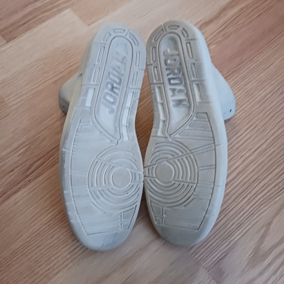 ⚫️ Black Friday Jordan 2 Retro Decon Streetwear Shoes Size 10 Men/11.5 Women - Picture 3 of 10